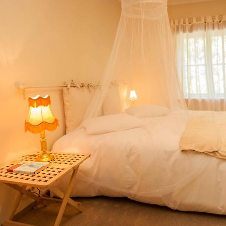 Kuursaal Guesthouse Курессааре Экстерьер фото