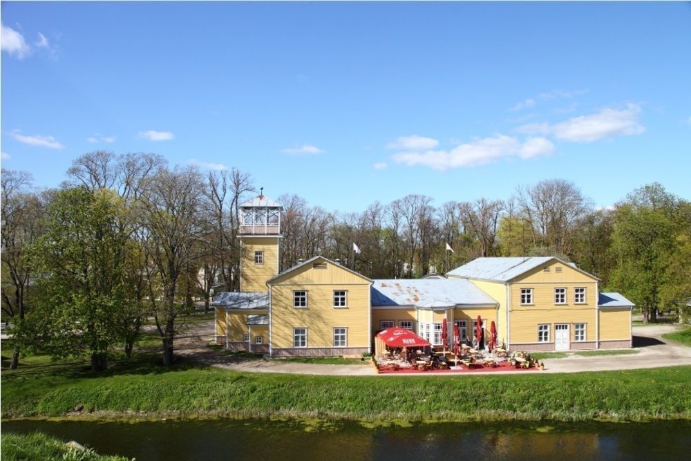 Kuursaal Guesthouse Курессааре Экстерьер фото