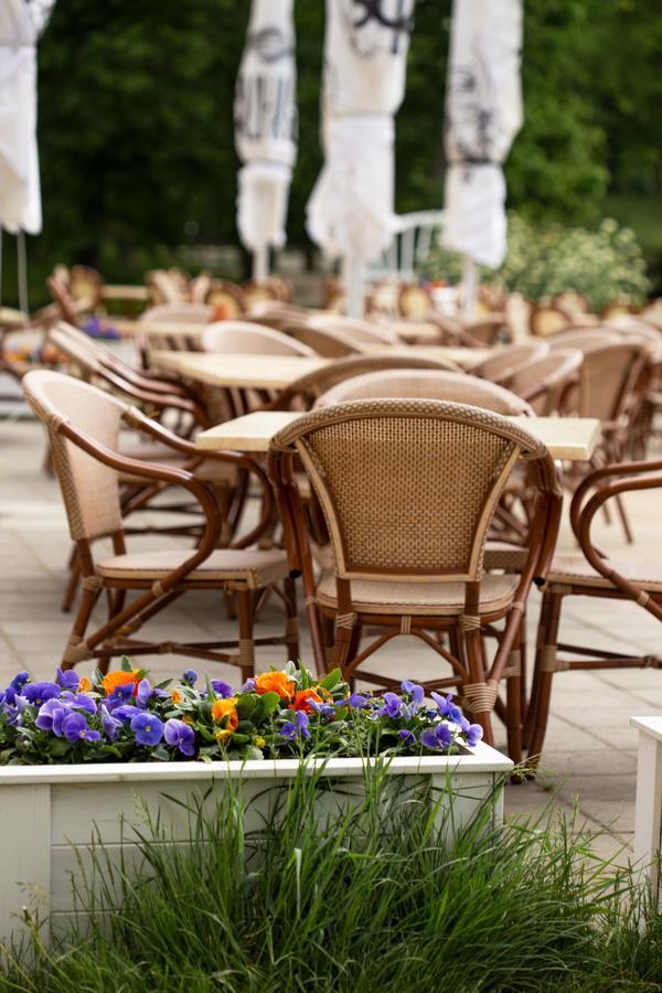 Kuursaal Guesthouse Курессааре Экстерьер фото