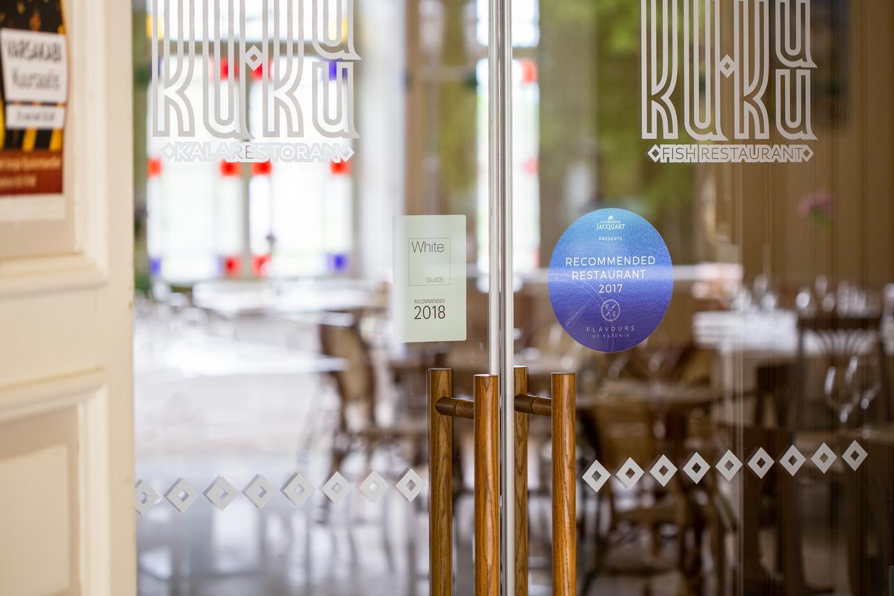 Kuursaal Guesthouse Курессааре Экстерьер фото
